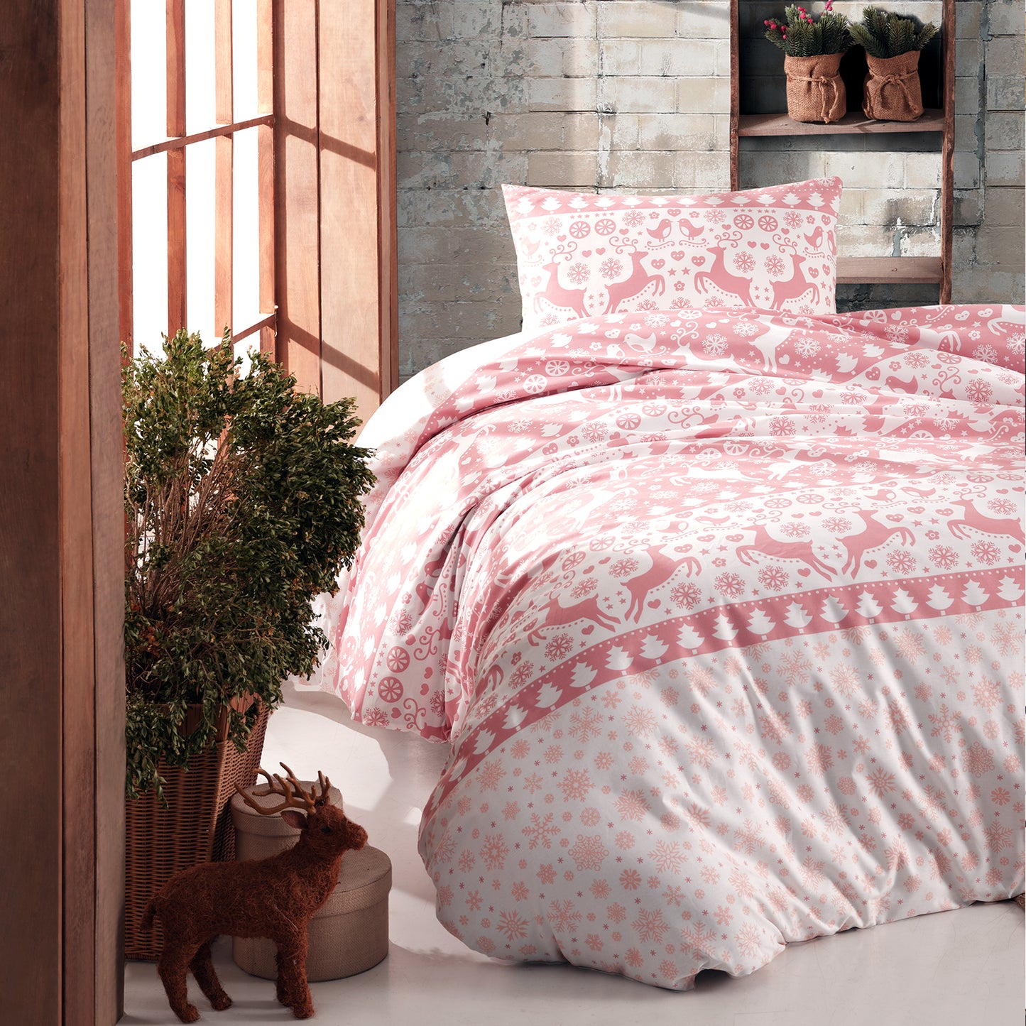 Xmas Rose Elch %100 Pamuk Ranforce Çift Kişilik Nevresim ve 2 Yastık Kılıfı
